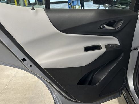 Used 2024 Chevrolet Equinox LS w/ LS Convenience Package image 13