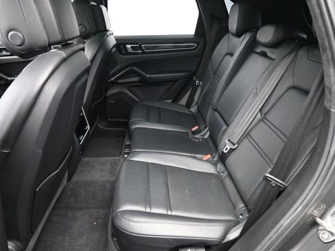 Certified 2023 Porsche Cayenne GTS image 9