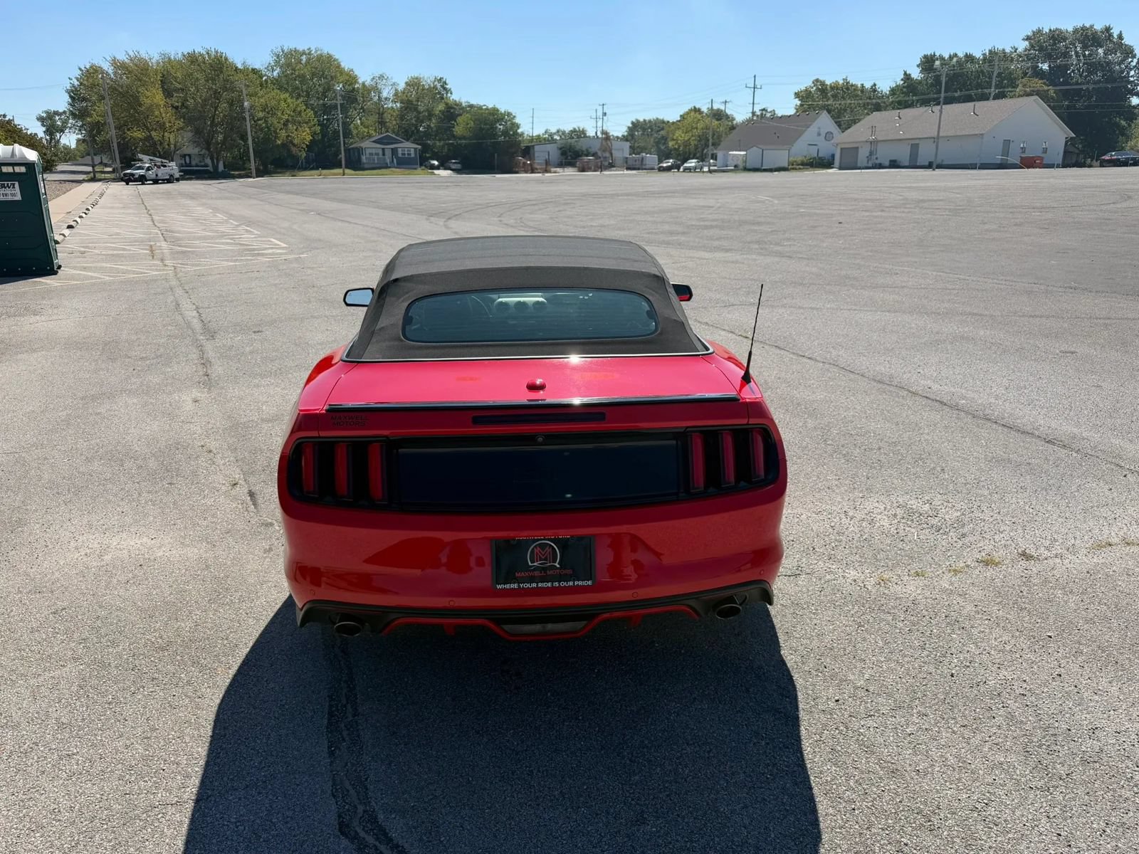 Used 2017 Ford Mustang GT Premium w/ Equipment Group 401A RWD image 9
