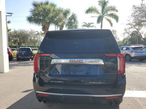 Used 2022 GMC Yukon XL Denali w/ Advanced Technology Package image 13