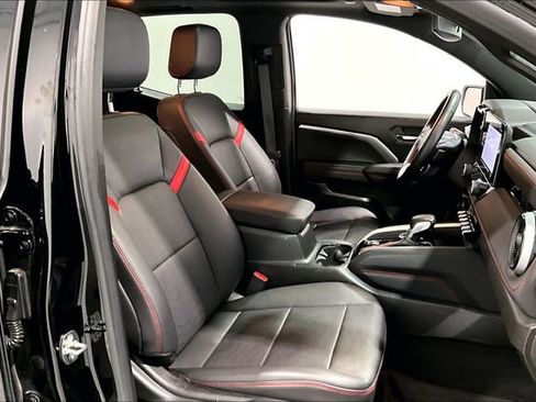 Used 2023 Chevrolet Colorado Z71 w/ Z71 Convenience Package 2 AWD/4WD image 31