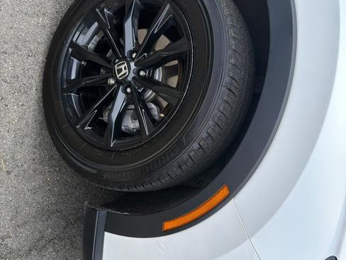 Used 2025 Honda CR-V Sport image 2