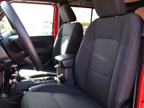 Used 2022 Jeep Wrangler Unlimited Sport image 13