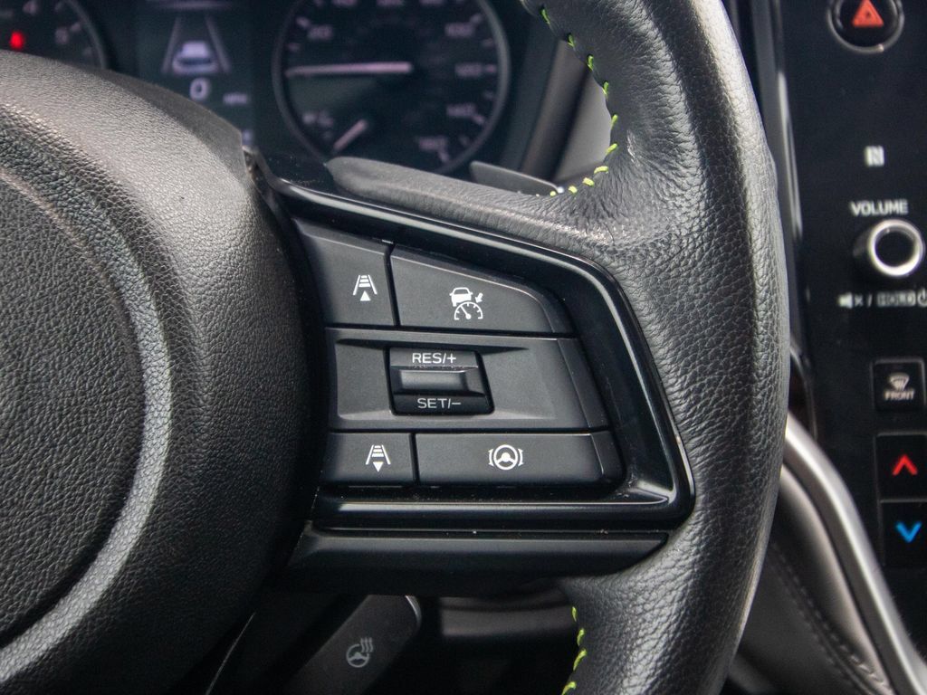 Used 2025 Subaru Outback Onyx Edition AWD/4WD image 27