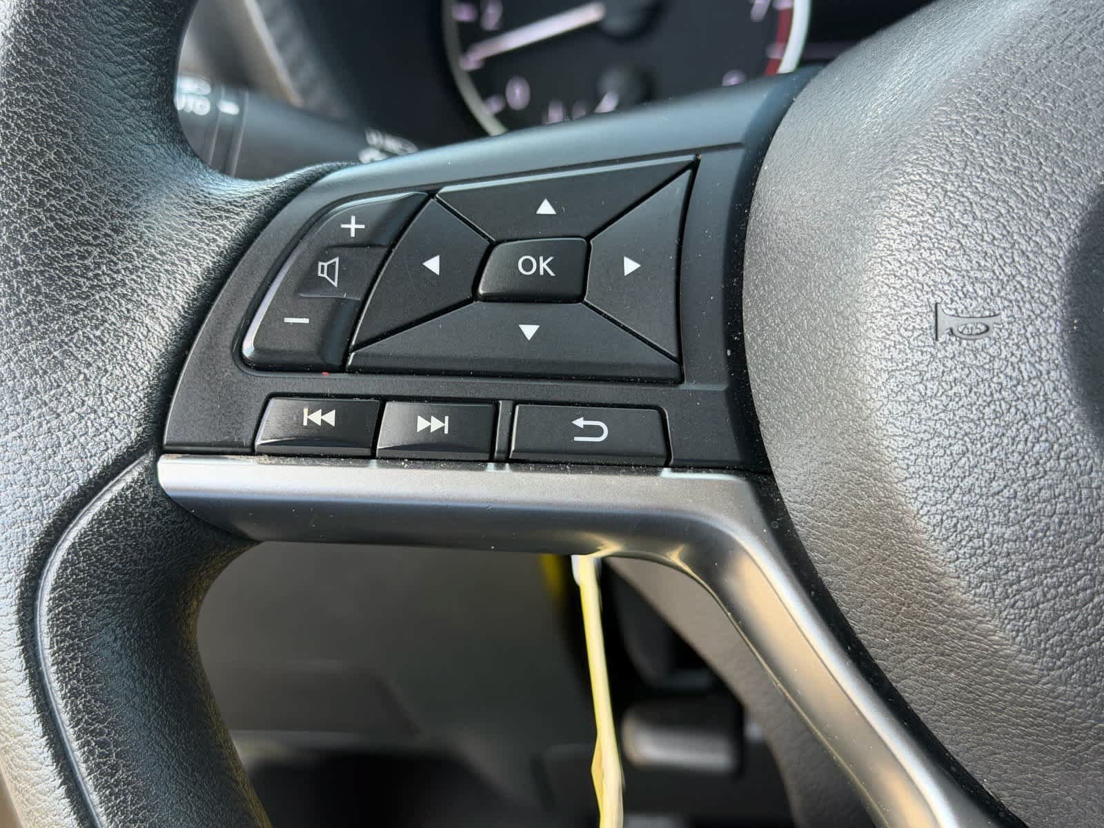Used 2024 Nissan Sentra SV FWD image 10
