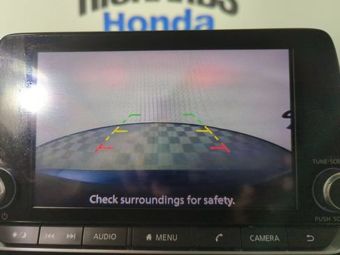 Used 2024 Nissan Rogue SV FWD image 15