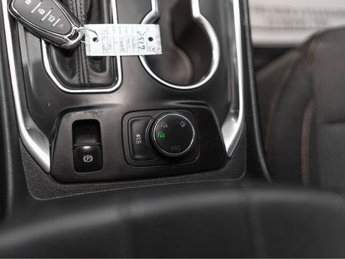 Used 2020 Chevrolet Traverse LS AWD/4WD image 14