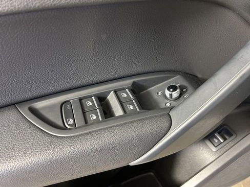 Used 2018 Audi Q5 2.0T Premium Plus w/ Premium Plus Package image 23