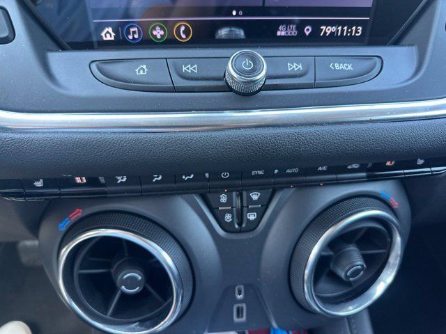 Used 2020 Chevrolet Blazer LT FWD image 12