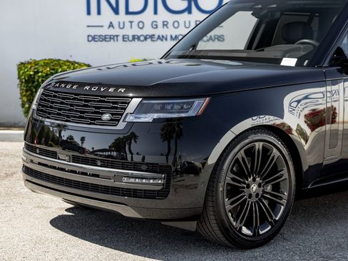 New 2025 Land Rover Range Rover Autobiography image 2