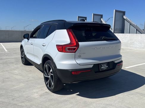 Used 2021 Volvo XC40 T5 R-Design w/ Advanced Package AWD/4WD image 7