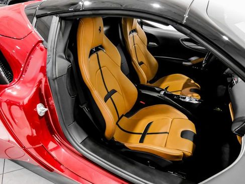 Used 2022 Ferrari SF90 Spider image 30