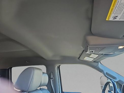 Used 2019 Ford F150 Lariat image 37