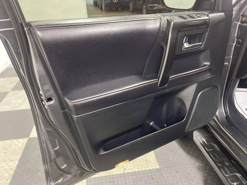 Used 2016 Toyota 4Runner Trail AWD/4WD image 8