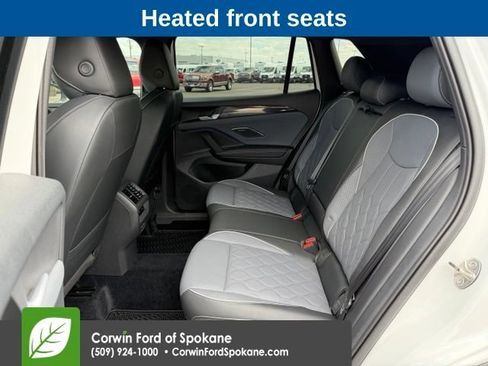 Used 2025 Volkswagen Tiguan SEL R-Line AWD/4WD image 11