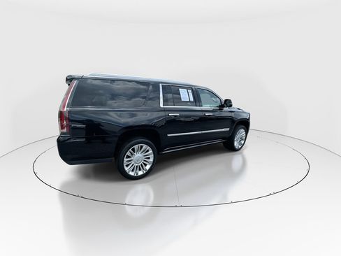 Used 2019 Cadillac Escalade ESV Platinum AWD/4WD image 8