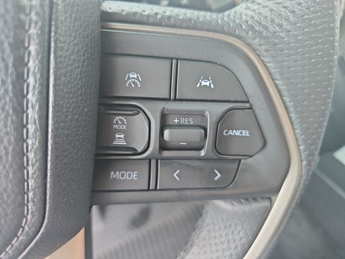 Used 2024 Toyota Tacoma SR5 w/ SR5 Upgrade Package RWD image 16