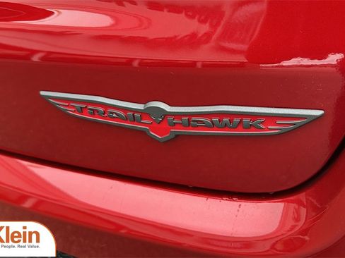 Used 2024 Jeep Compass Trailhawk image 11