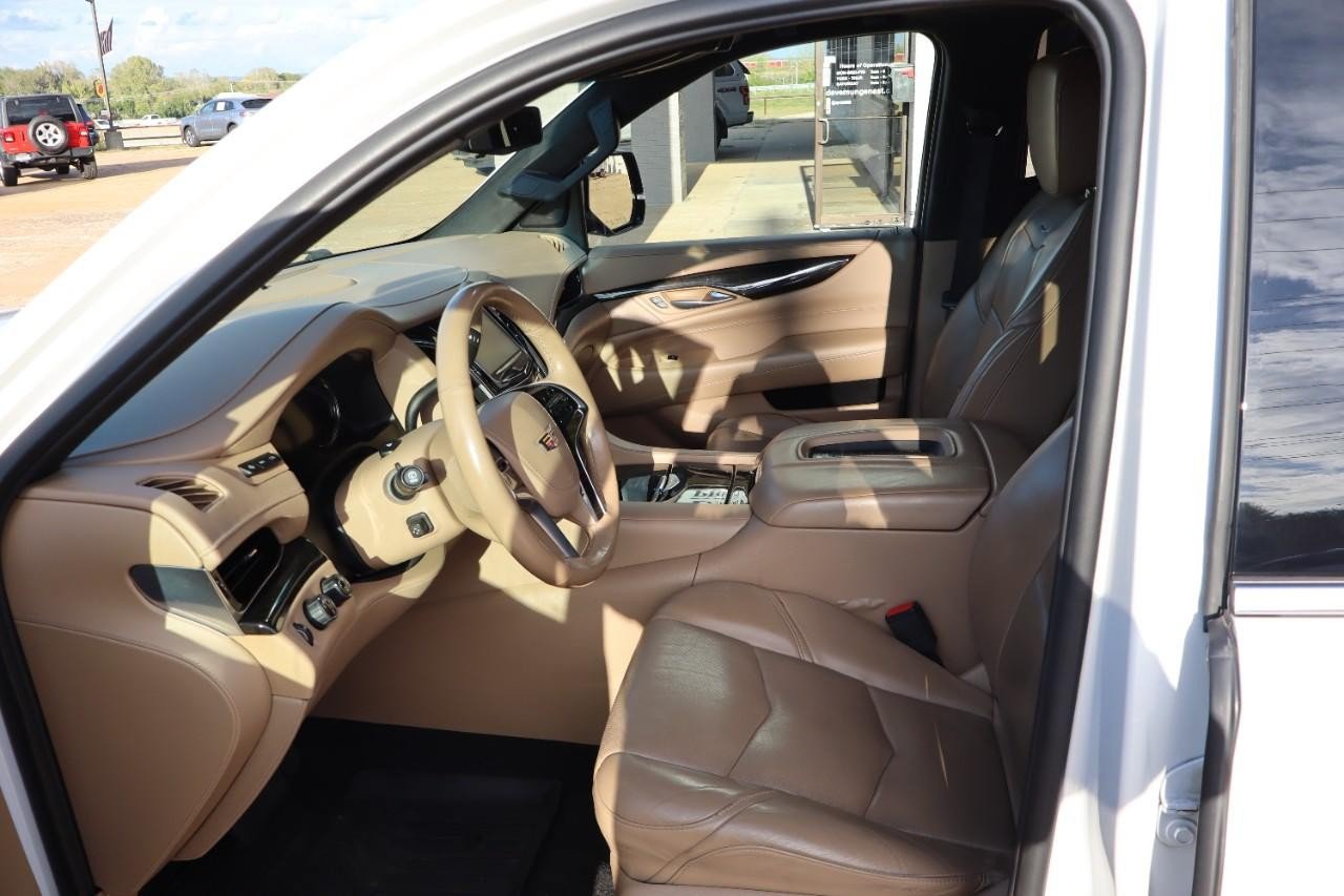 Used 2019 Cadillac Escalade ESV Platinum AWD/4WD image 9