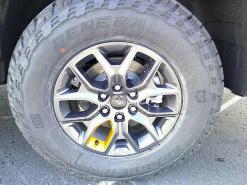 New 2025 Ford Expedition Tremor image 35