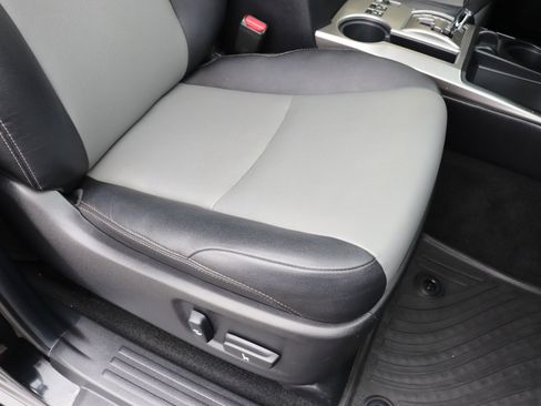 Used 2015 Toyota 4Runner SR5 Premium image 27