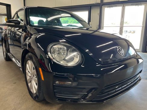 Used 2019 Volkswagen Beetle 2.0T S FWD image 21
