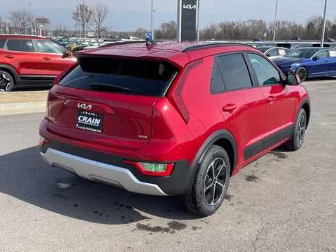 New 2026 Kia Niro LX FWD image 7