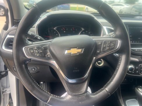 Used 2021 Chevrolet Equinox LT FWD image 14