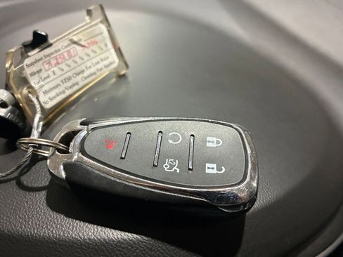 Used 2023 Chevrolet Malibu LT image 24