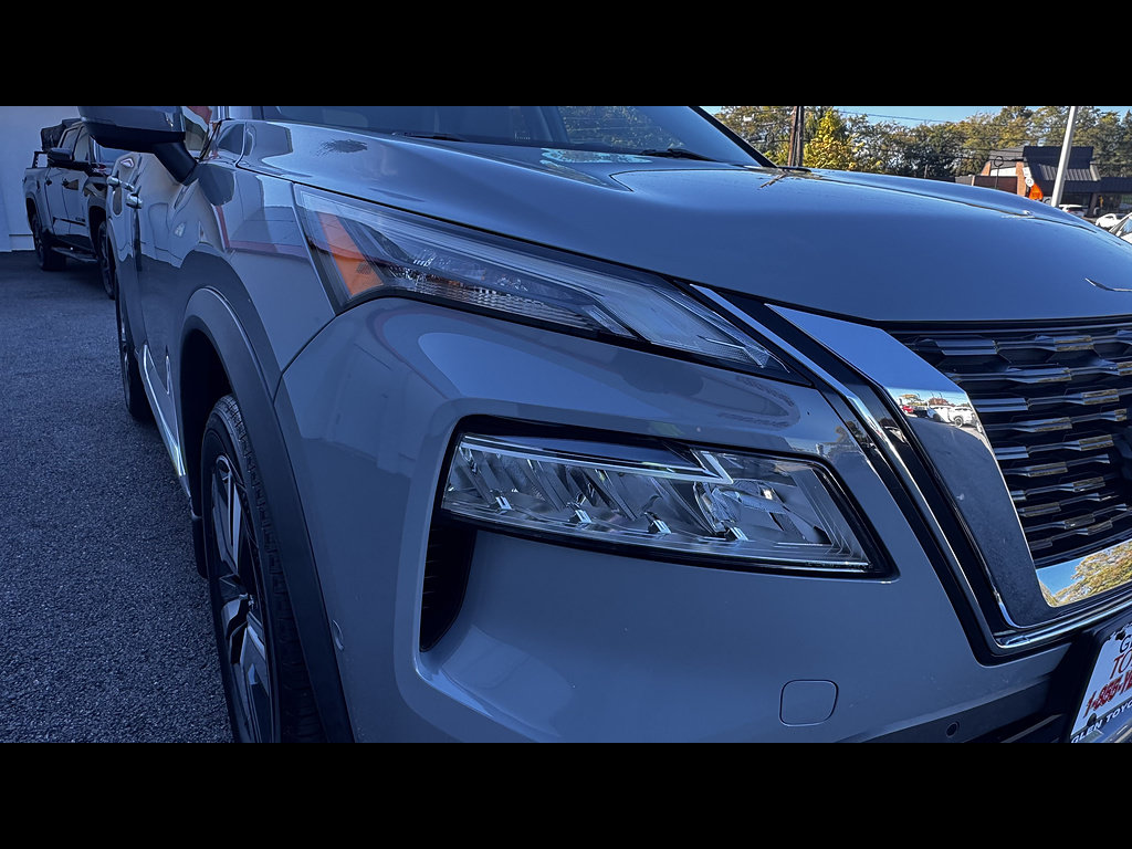 Used 2023 Nissan Rogue SL w/ SL Premium Package AWD/4WD image 12