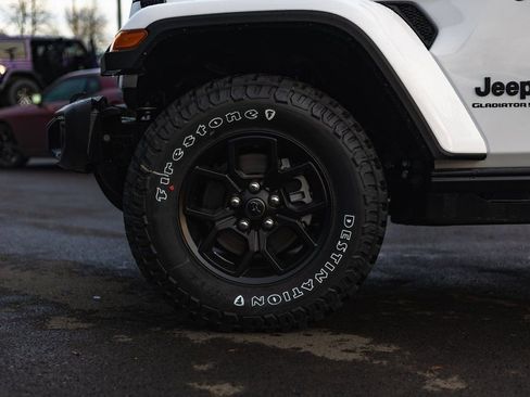 New 2026 Jeep Gladiator Willys image 13