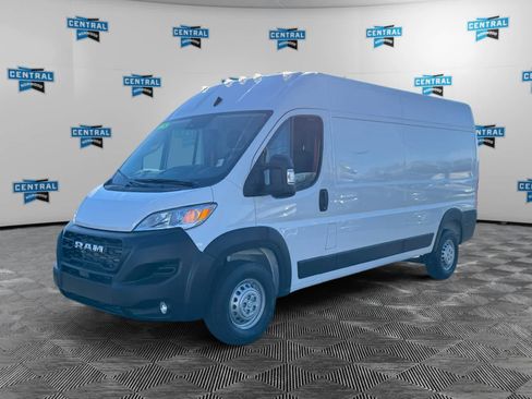 Used 2025 RAM ProMaster 2500 w/ Convenience Group image 2