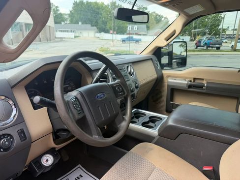Used 2013 Ford F250 XLT w/ Chrome Pkg AWD/4WD image 17