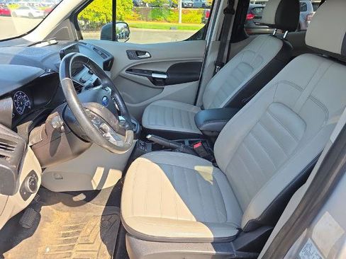 Certified 2019 Ford Transit Connect XLT w/ XLT Premium Package FWD image 5