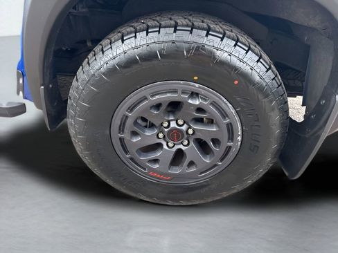 Used 2025 Nissan Frontier Pro-X w/ Pro Convenience Package RWD image 34