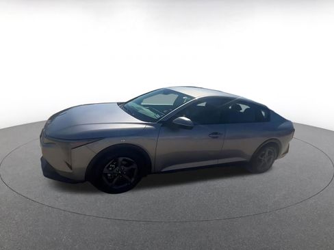 Used 2025 Kia K4 LXS image 8