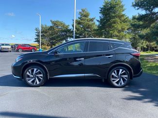 Used 2023 Nissan Murano SL video 2