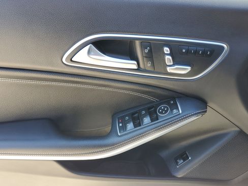 Used 2018 Mercedes-Benz CLA 250 4MATIC image 18