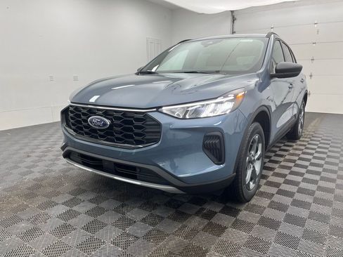 New 2026 Ford Escape ST-Line w/ Tech Pack #1 image 2