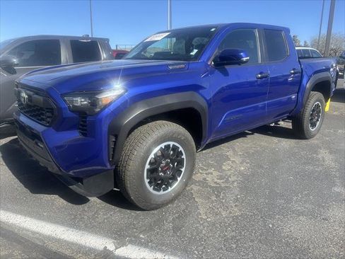 Certified 2025 Toyota Tacoma TRD Off-Road w/ TRD Off Road Premium Package AWD/4WD image 1