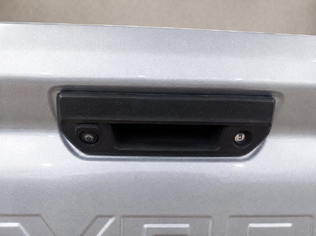 Used 2024 Chevrolet Colorado LT w/ LT Convenience Package RWD image 16
