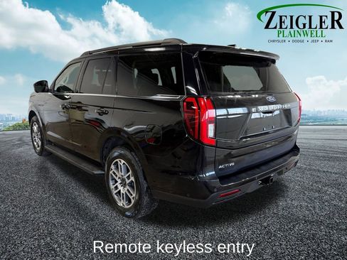 Used 2025 Ford Expedition Active image 6