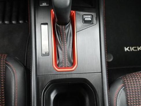 Certified 2025 Nissan Kicks SR AWD/4WD image 20