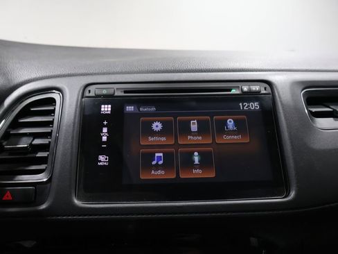 Used 2018 Honda HR-V EX image 25