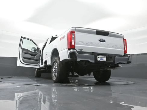 New 2025 Ford F250 XLT image 32