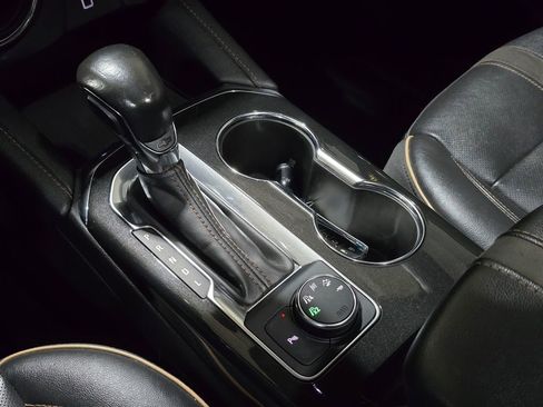 Used 2019 Chevrolet Blazer Premier w/ Sun and Wheels Package image 19