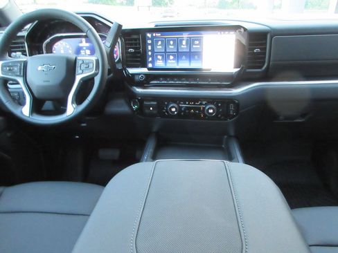 New 2026 Chevrolet Silverado 3500 LTZ w/ LTZ Plus Package AWD/4WD image 18