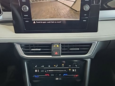 New 2026 Volkswagen Taos SE image 31