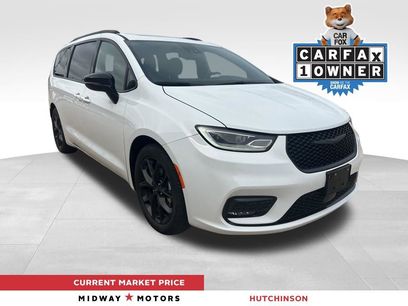 Used 2025 Chrysler Pacifica Limited