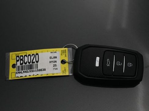 Used 2025 Hyundai Elantra Hybrid FWD image 43